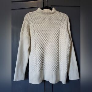 Truth By Republic Elegant White Cable Knit Sweater Size M